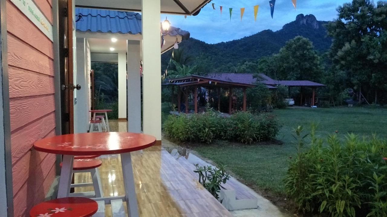 Pimpisa Garden พิมพิศา การ์เด้นท์ Villa Khuang Kom Exterior photo