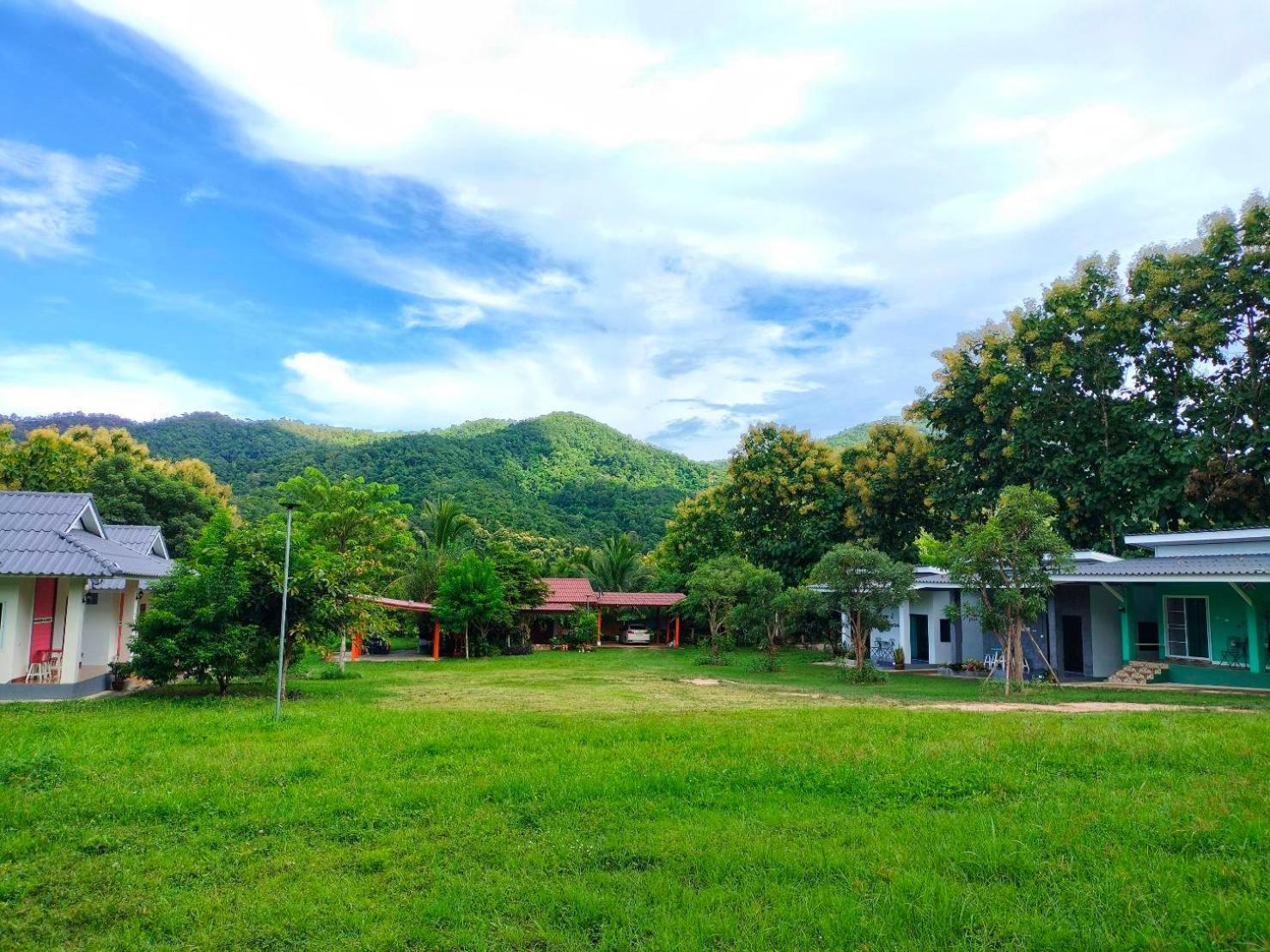 Pimpisa Garden พิมพิศา การ์เด้นท์ Villa Khuang Kom Exterior photo